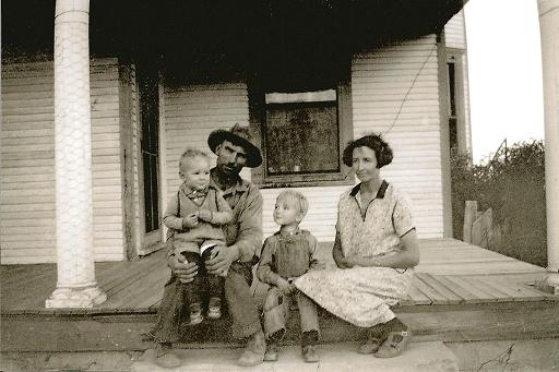 Paul and Mable Hamaker with their two sons Bud and Jerry